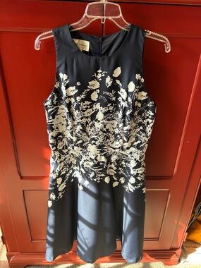Donna Morgan Navy Floral Dress - Size 8